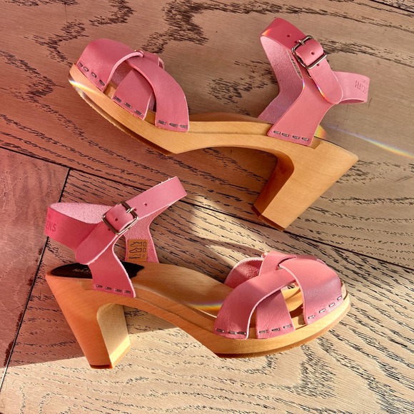 Kringlan SWEDISH HASBEENS in Bubble Gum Pink - Picture 11 of 16